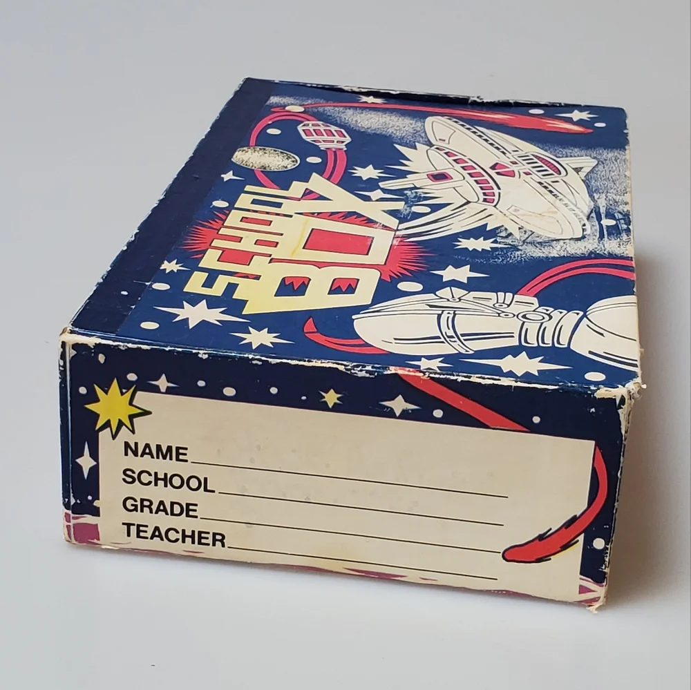 🪐👽 Vintage School Box Space-Theme Cardboard Pencil Box